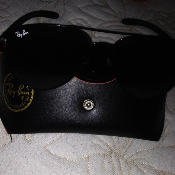 Ray ban black sunglasses