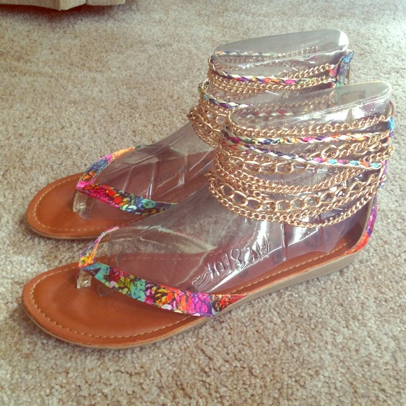 rebel by zigi sandals