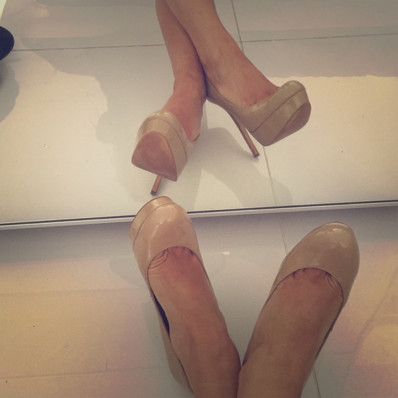 Steve Madden bevv pump