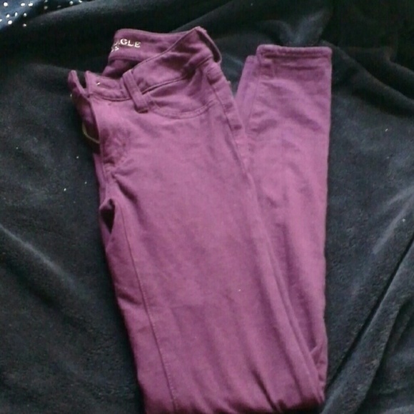 Burgandy AE jeggings