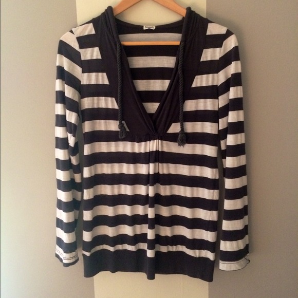 Splendid Striped Hooded Top - Picture 3 of 4