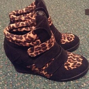 Forever 21 cheetah and black sneaker wedges
