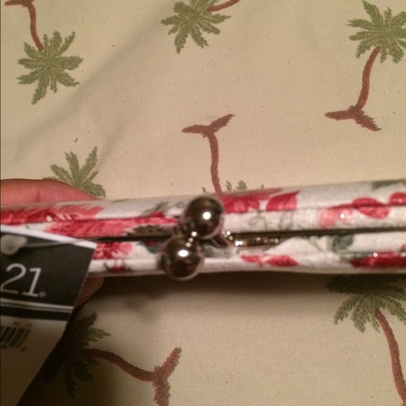 Nice flora wallet - Picture 4 of 4