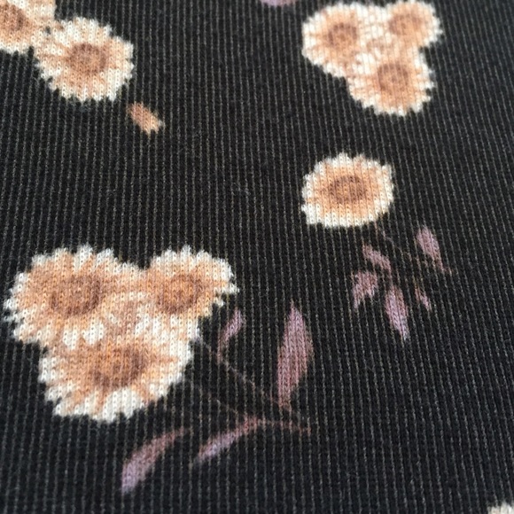 Sunflower Giselle top - Picture 2 of 3