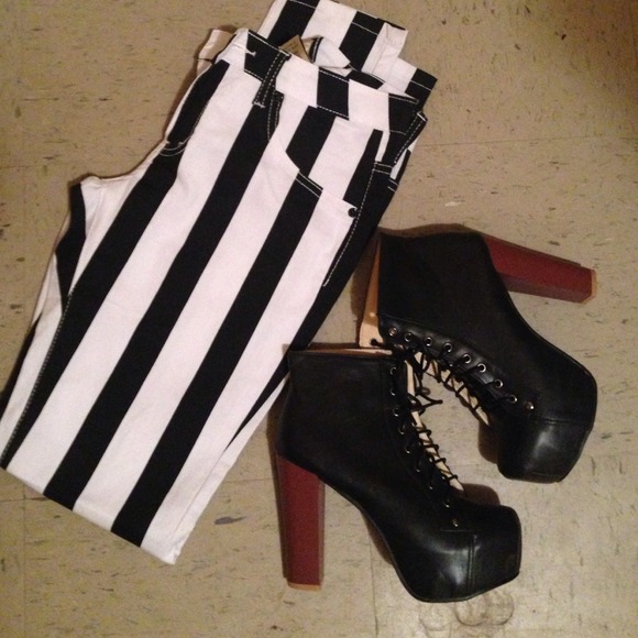 Litas look aalike