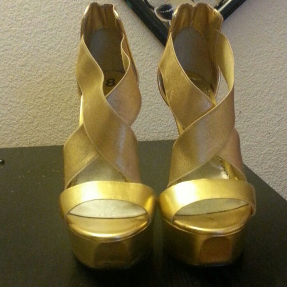 RESERVED for @linalerma -bebe Gold Heels