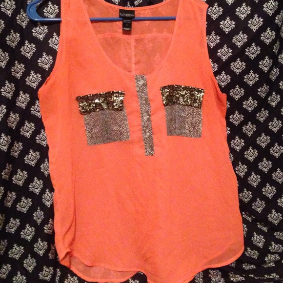 RESERVED! Bundle of Buckle tops & cardigan