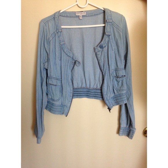 Chic denim jacket