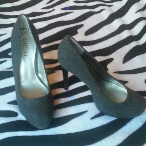 Guess shoes like NEW