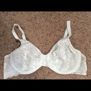 VANITY FAIR no push-up bra