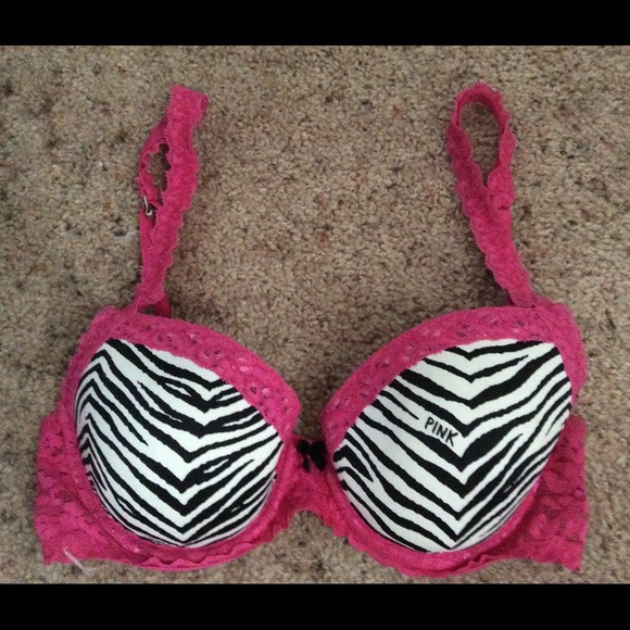 PINK VICTORIAS SECRET BRA No push up