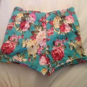 Brandy melville floral high waist shorts