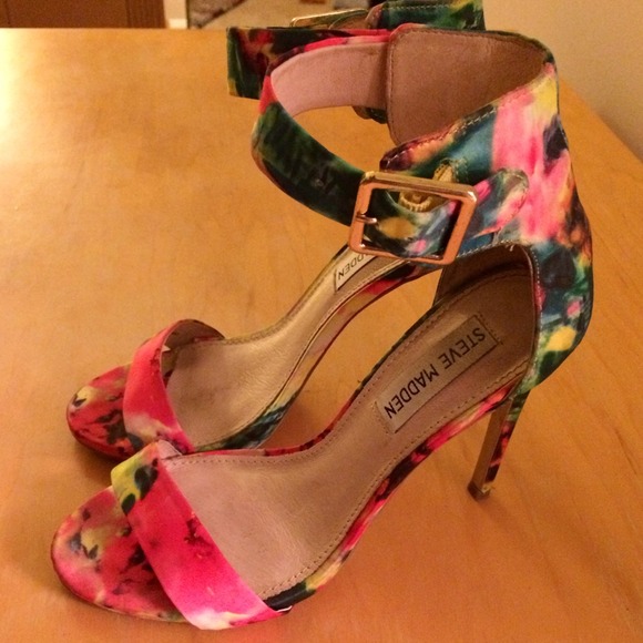 Steve Madden Floral Heels