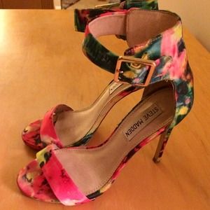 Steve Madden Floral Heels