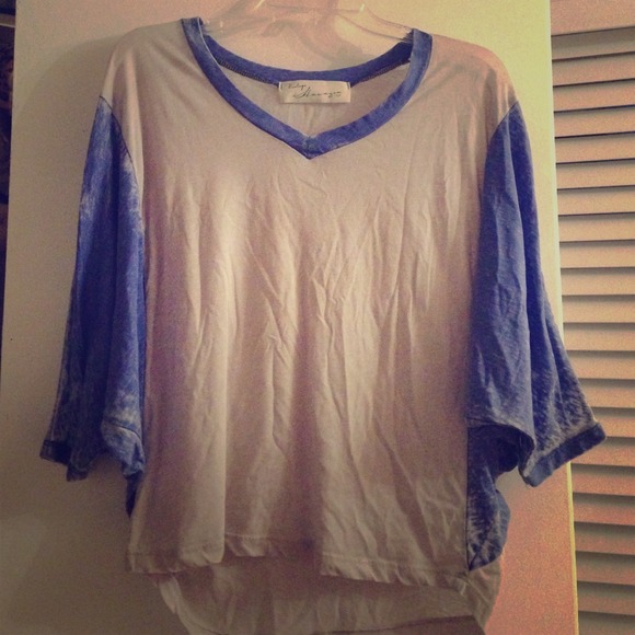 ❌❌SOLD❌❌Distressed blue and cream shirt