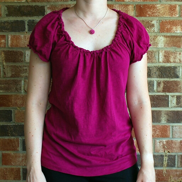 Magenta Scoop Neck Top - Picture 2 of 3