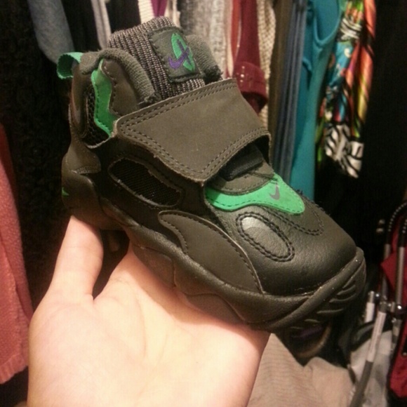 Toddler Nike's