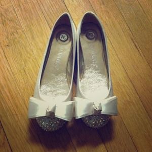 Cute Flats with Bow