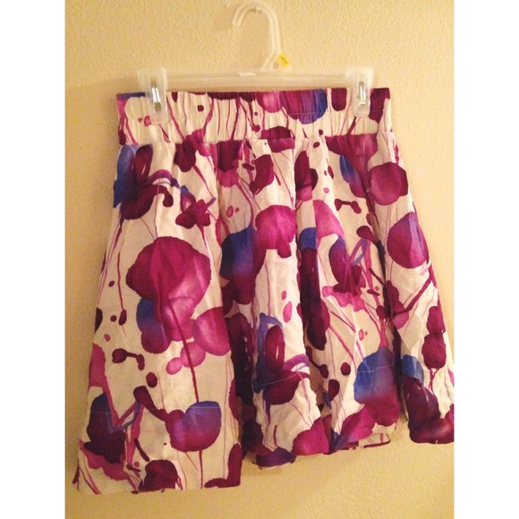 Skirt - Picture 2 of 2