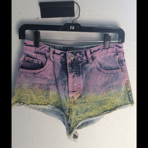 Topshop Moto Ombré Denim Cutoffs - Picture 1 of 4