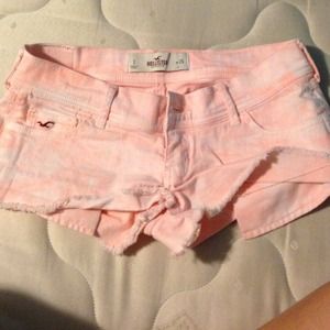 peach/coral hollister shorts