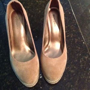 Bcbg suede heels
