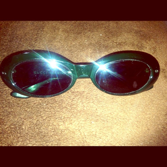 🚫Sold..Reduced!!! Green Gucci sunglasses