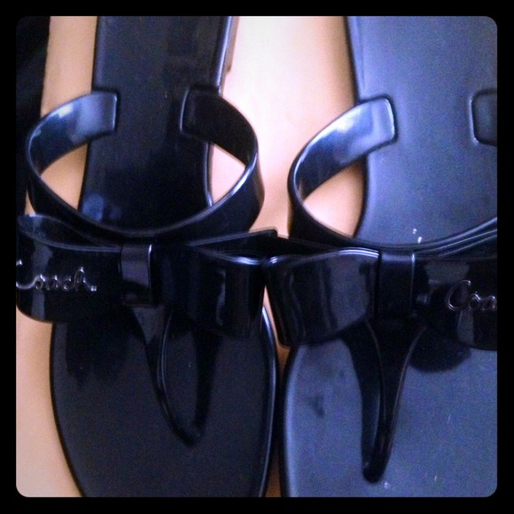 🔴 sold.,Reduced!!! Coach sandals