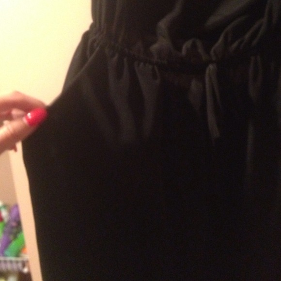 🌟 BLACK DRESS WITH POCKETS 🌟 - Picture 3 of 3