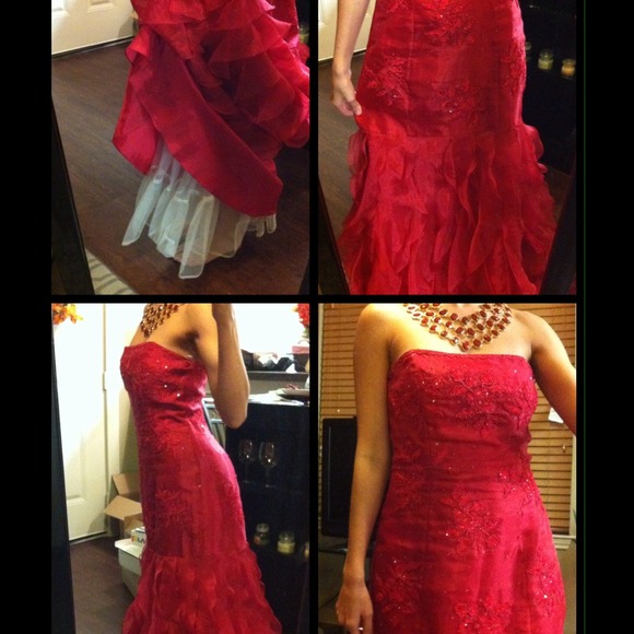 Red Spanish Floral Ruffle Prom Dress/ Ballgown - Picture 3 of 4