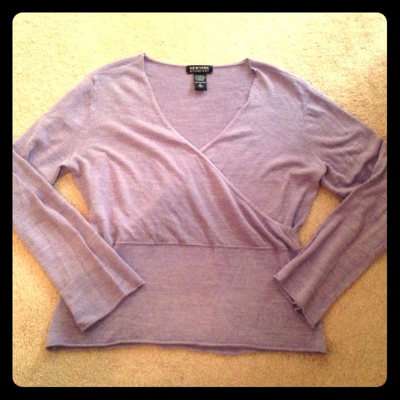 ❌SOLD❌ New York & Co. Top