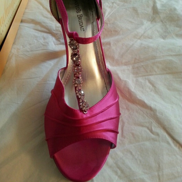 Fushia colored heel with rhinestones- worn once - Picture 2 of 4