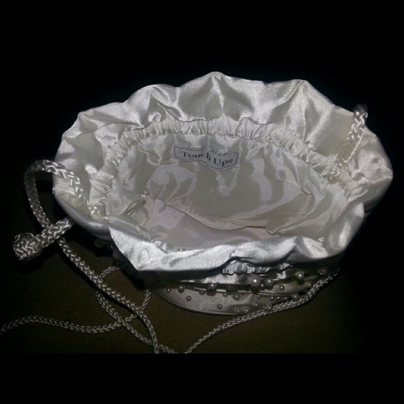 Small white drawstring purse - used once - Picture 2 of 2