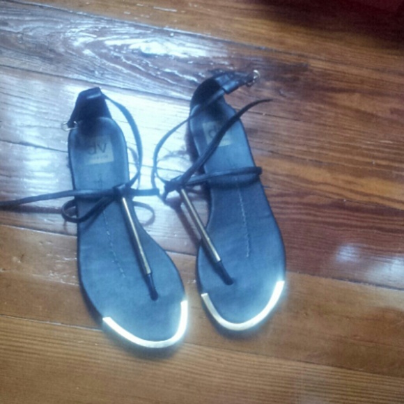 Dolce Vita - Sexy black sandals for any occasion