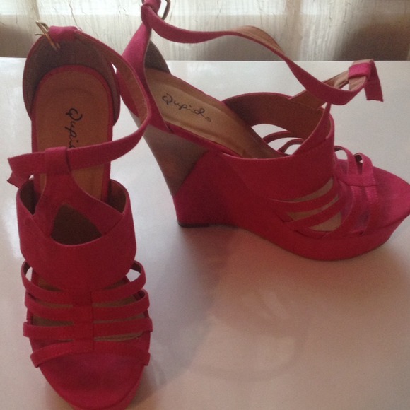 Qupid Pink Wedges