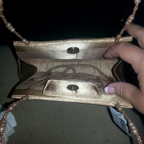 Very cute gold clutch with beaded fringe - Picture 2 of 3