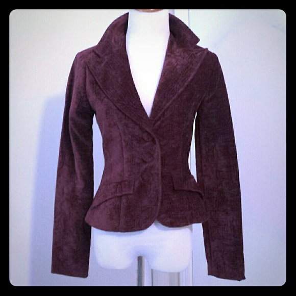 Hot Kiss maroon blazer.