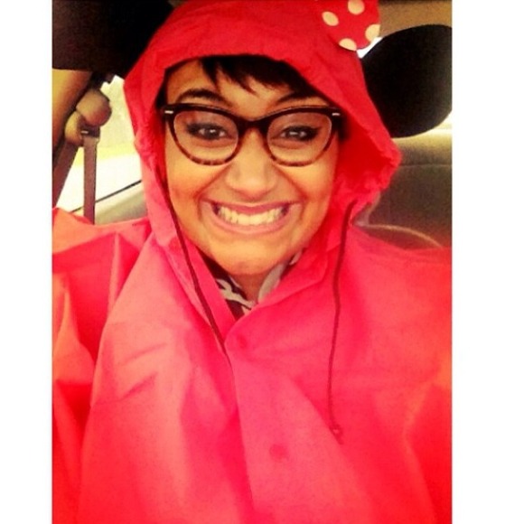 PRICE CUT ✂️Adult mini mouse poncho 😍💞