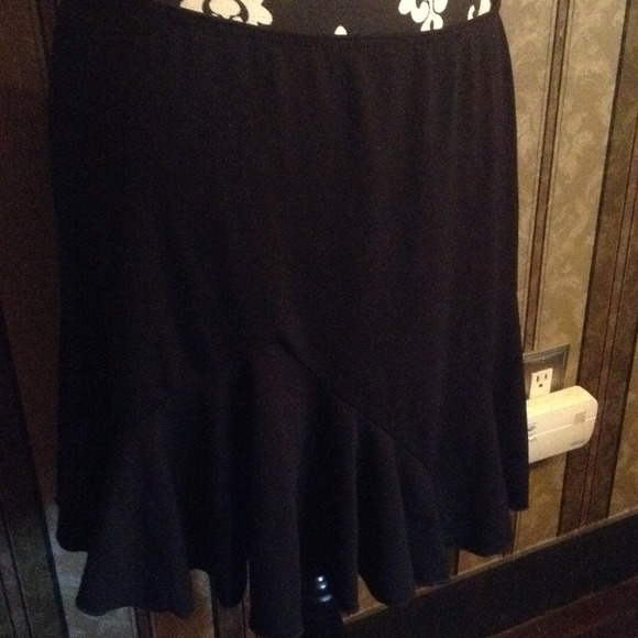 Ruffle skirt