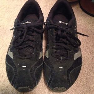 Champion black tennis shoes