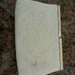 Beaded clutch