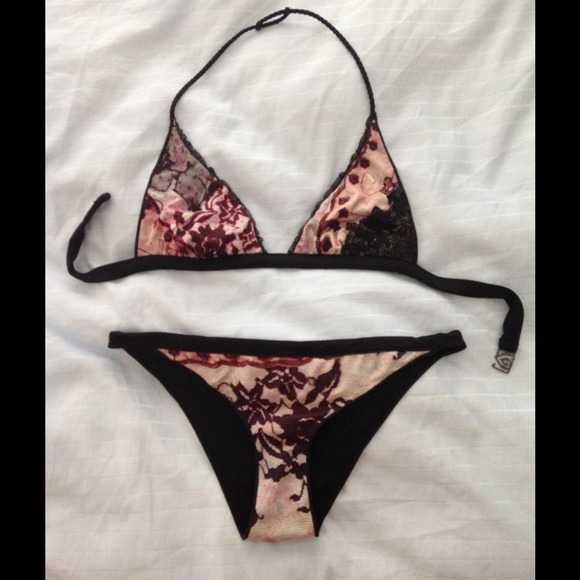 Super cute Blue Glue lace detailed bikini (Small)