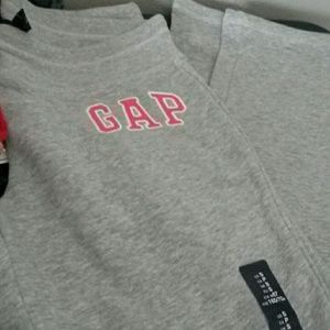 Gap jogging pants