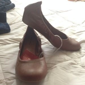 Brown wedge flats