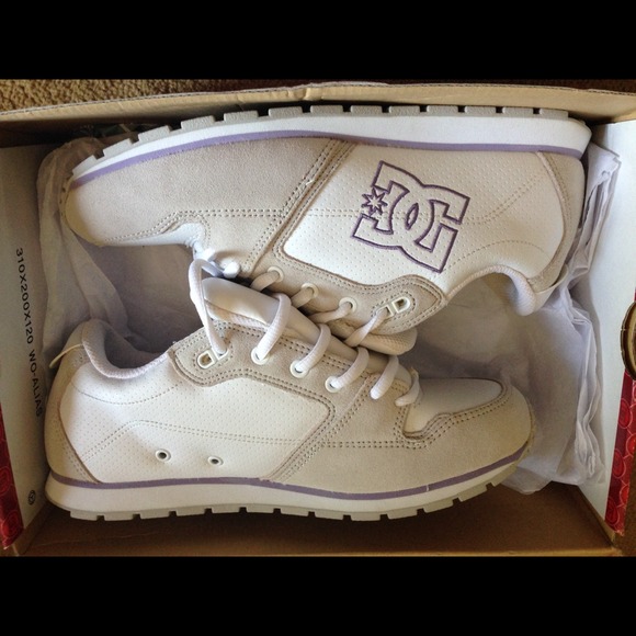 DC Alias womens shoes 9 1/2
