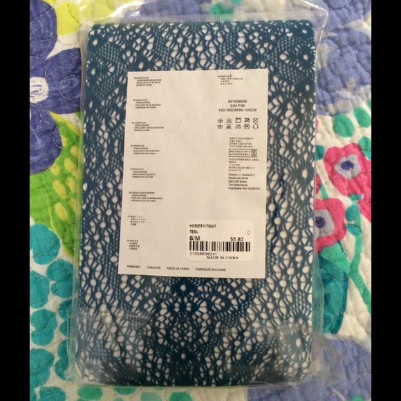 ❎SOLD!❎ Teal Patterned Tights - Picture 3 of 3