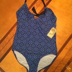 One star converse one piece bathing suit.