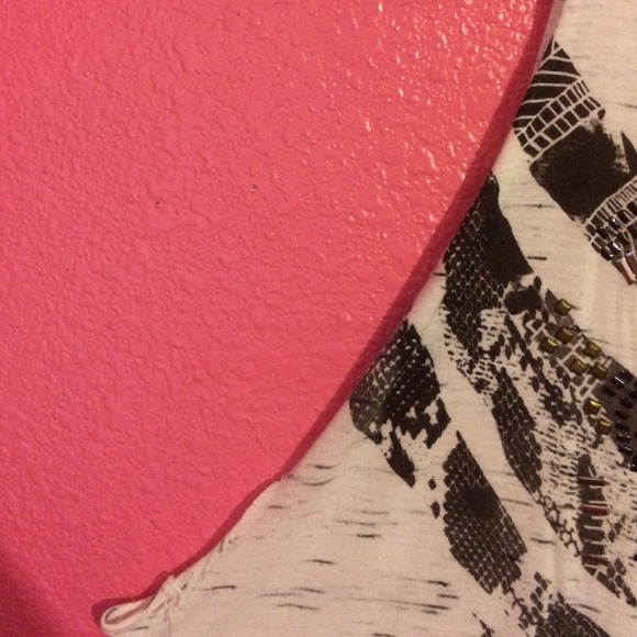 Multi-print crop/tank - Picture 3 of 4