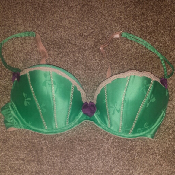 🌟🌟 REDUCED VICTORIA Secret Bra