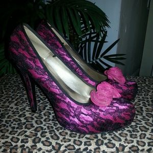 Lace Flower Pump
